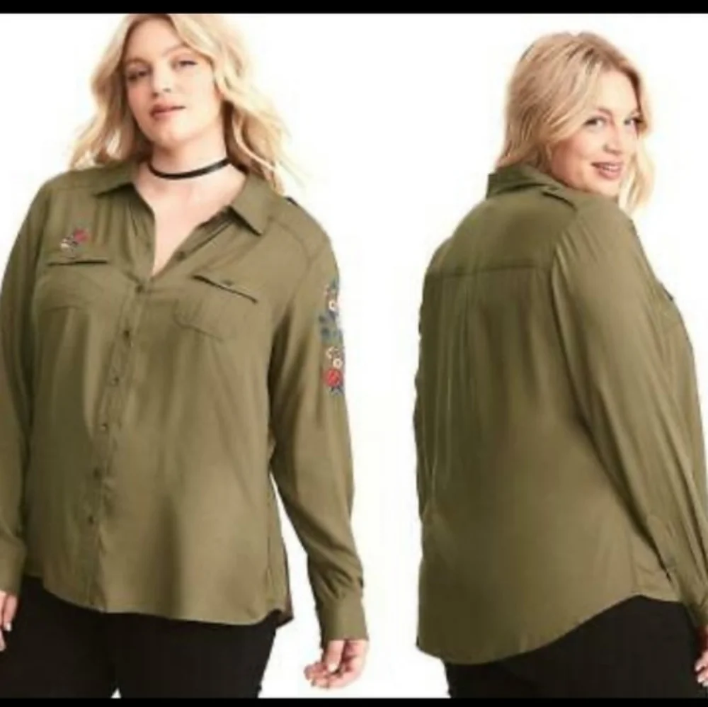Torrid Floral Embroidered Collared Button Down Shirt Olive Green 3X - Picture 3 of 7